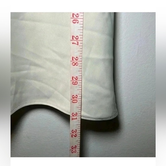 Uniqlo Skirt - Picture 3 of 4